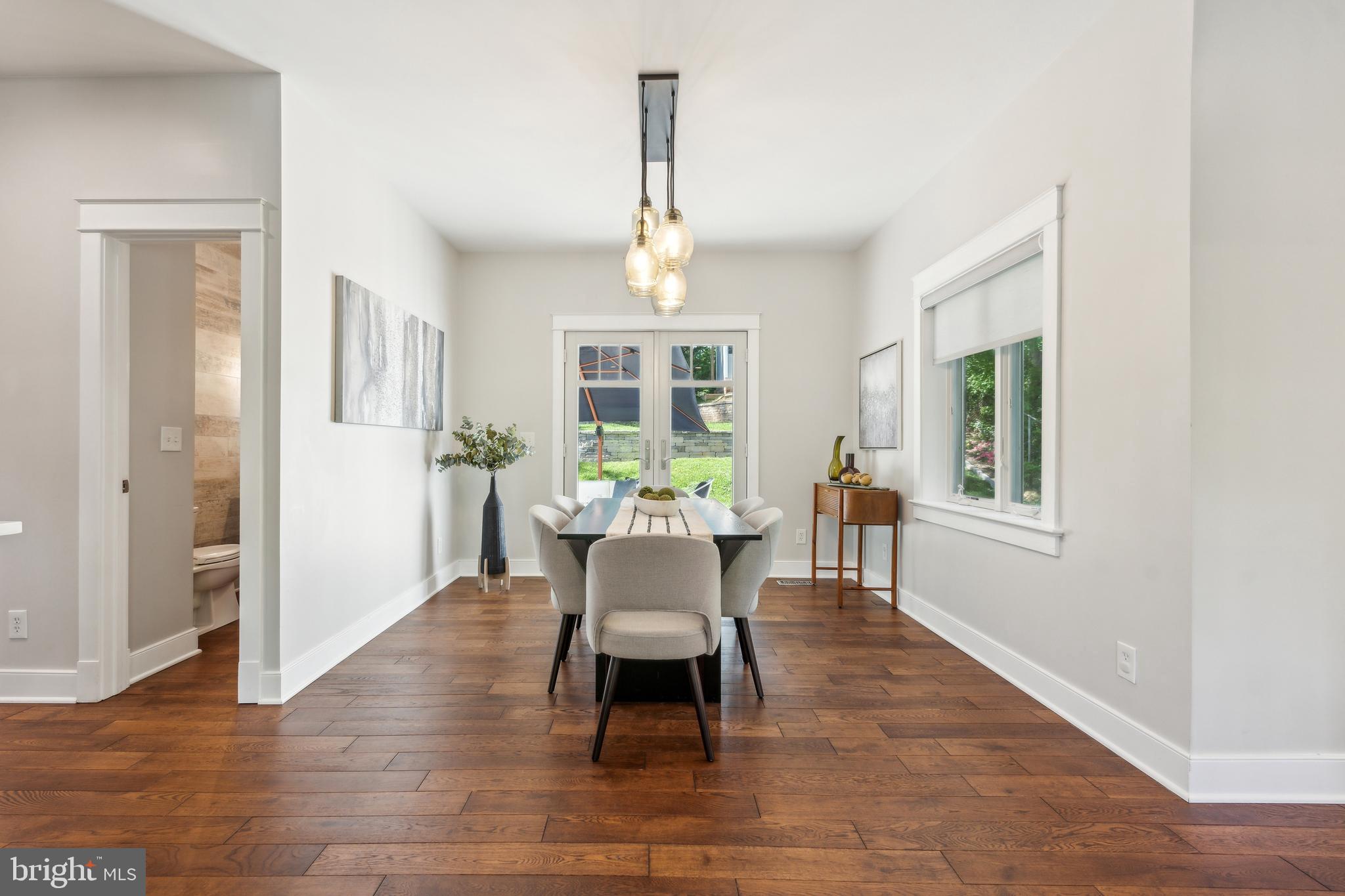 BROYHILL HILLS - Residential