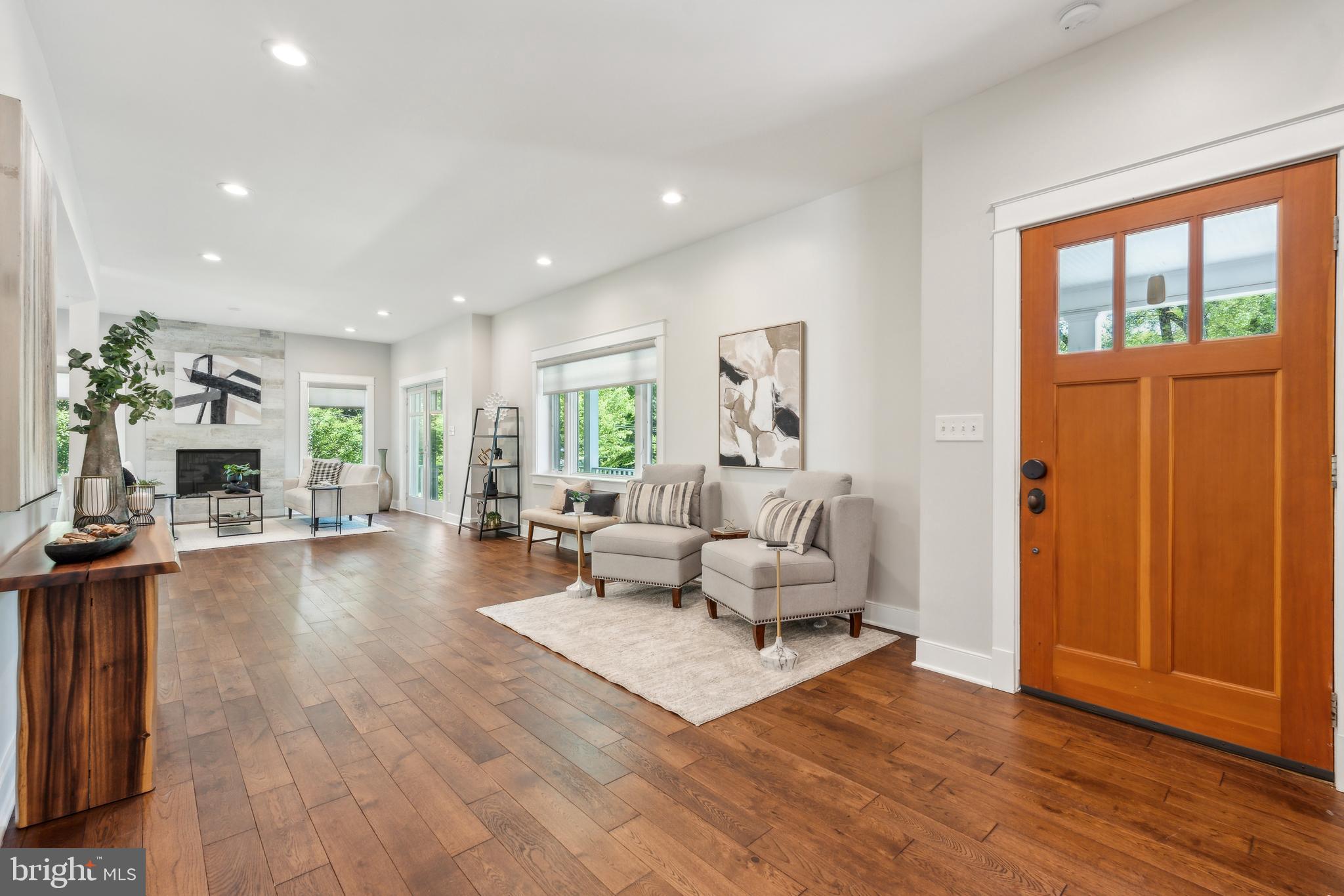 BROYHILL HILLS - Residential