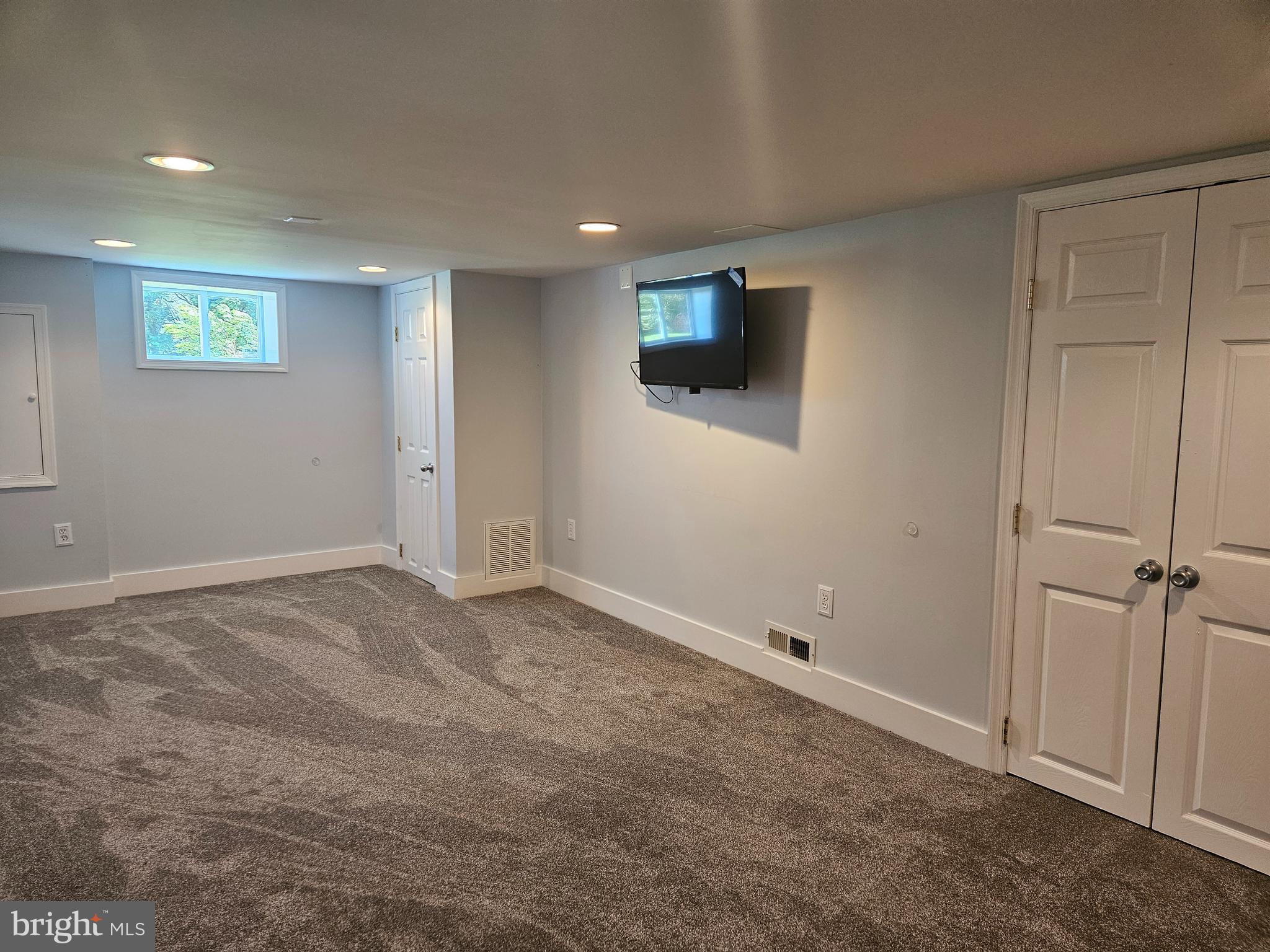 KENT ISLAND ESTATES - Residential