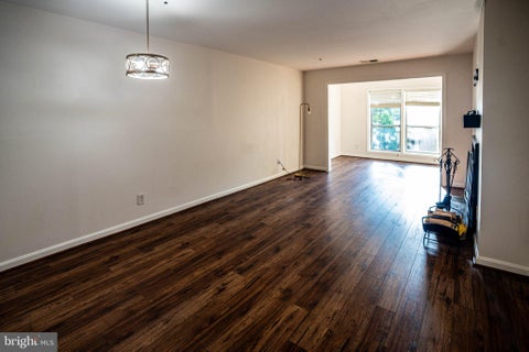 Condo For Sale - 3176 Summit Square Drive #4-C5<br/> OAKTON, VA 22124