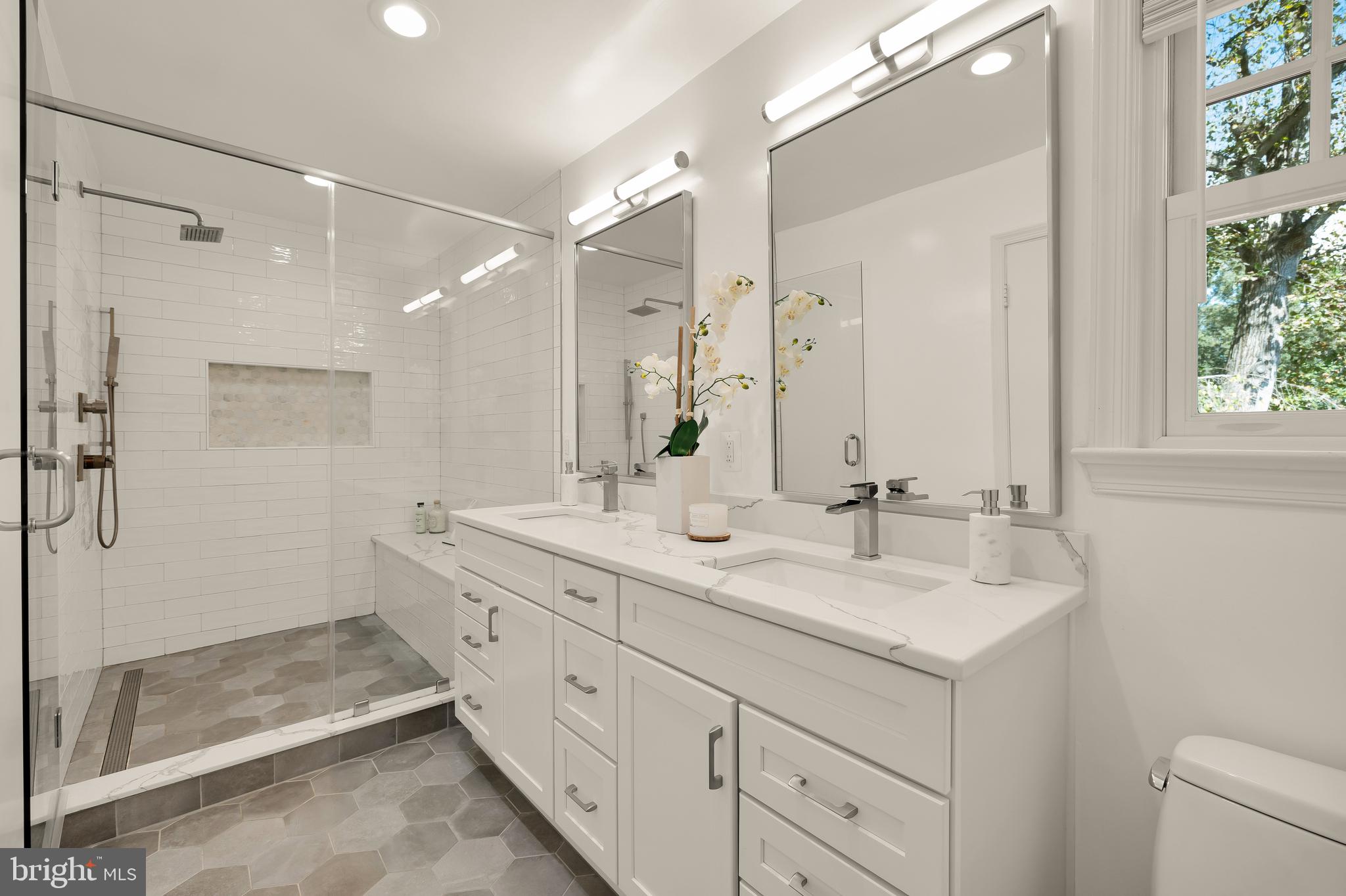 WOODBURN - Residential