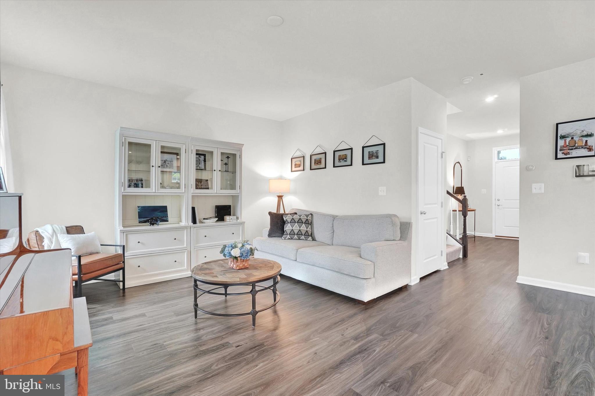 REYNOLD'S OVERLOOK - Residential