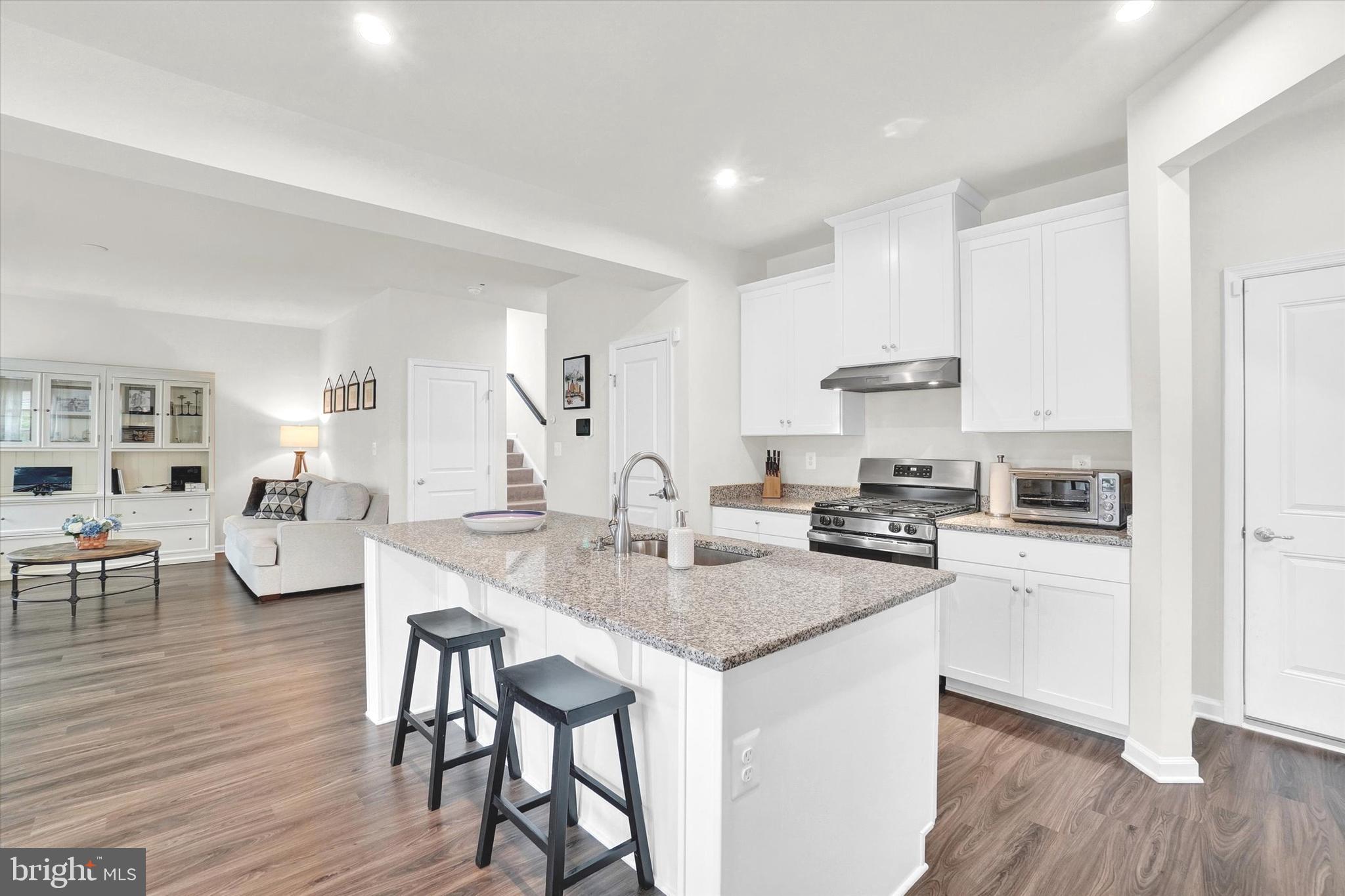 REYNOLD'S OVERLOOK - Residential