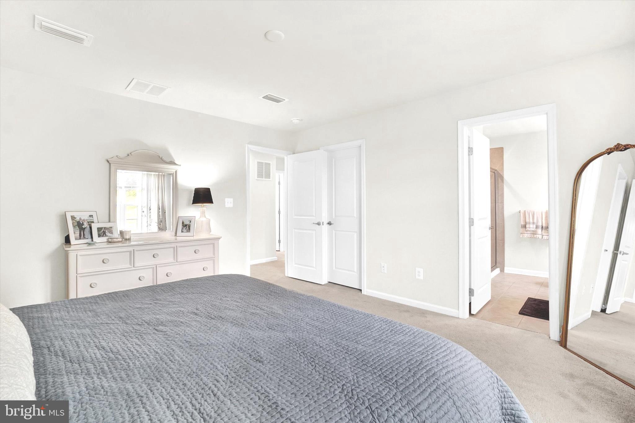 REYNOLD'S OVERLOOK - Residential