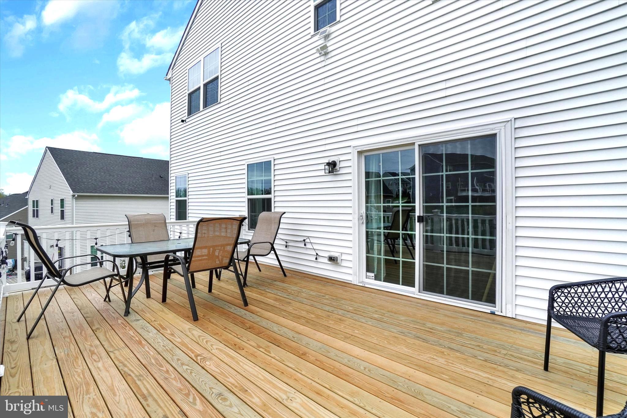 REYNOLD'S OVERLOOK - Residential