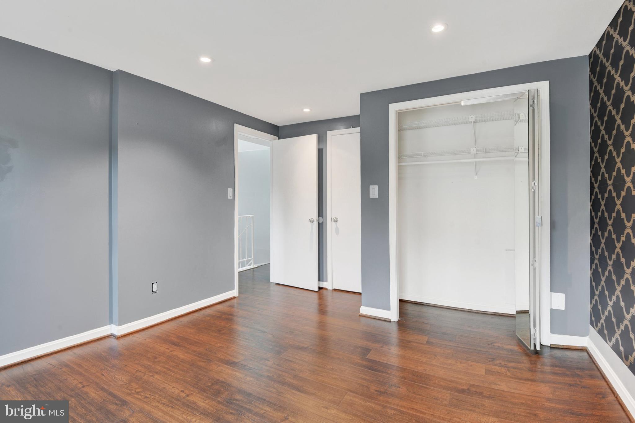 ROGERS FORGE - Residential