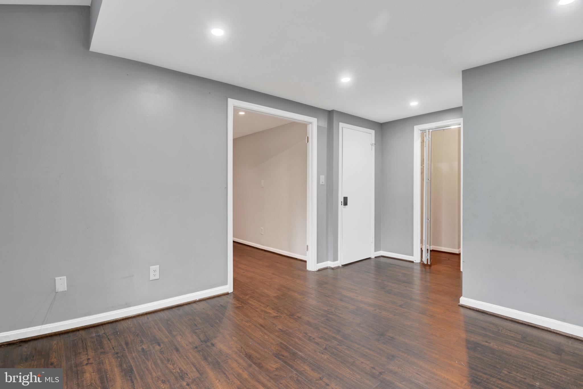 ROGERS FORGE - Residential