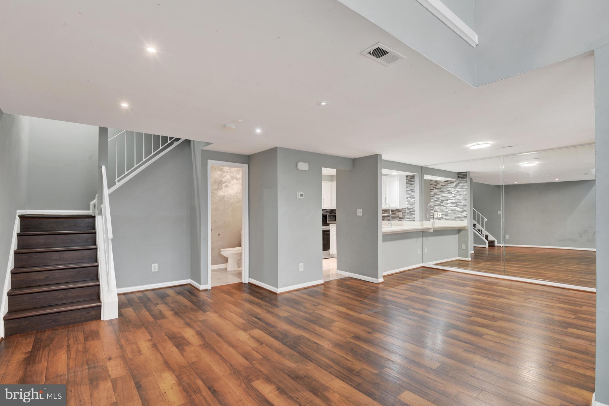 ROGERS FORGE - Residential