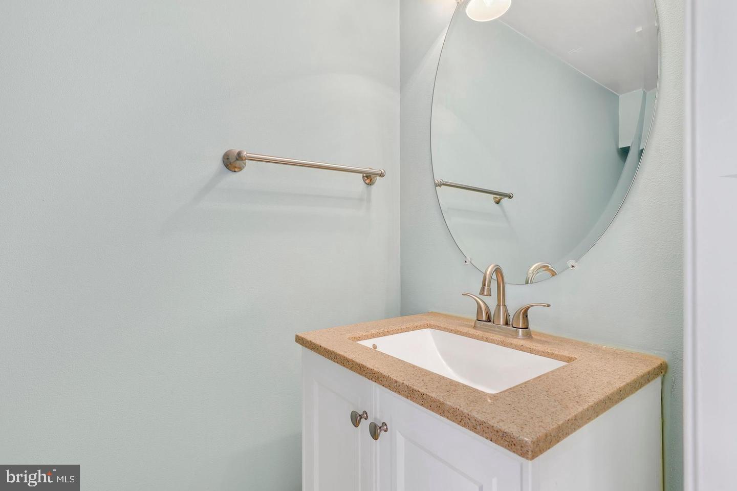 NORTH CROSSING - Residential Lease