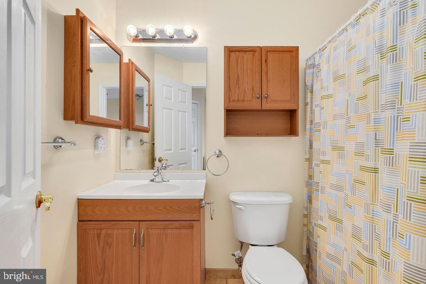 NORTH CROSSING - Residential Lease