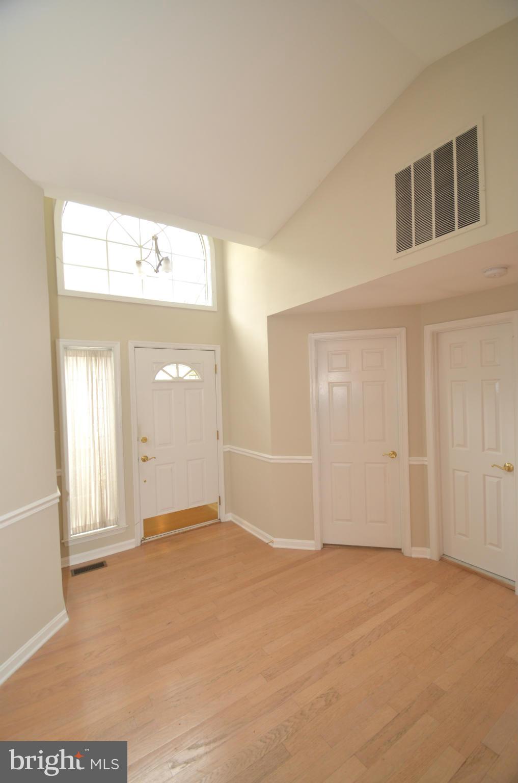 KINGSTOWNE - Residential Lease