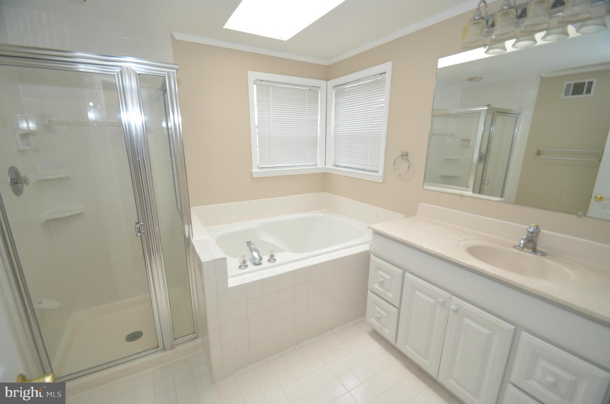 KINGSTOWNE - Residential Lease