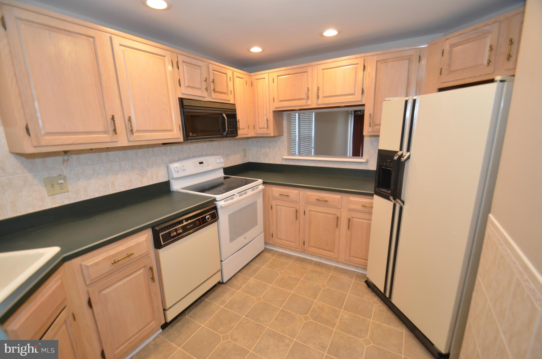 KINGSTOWNE - Residential Lease