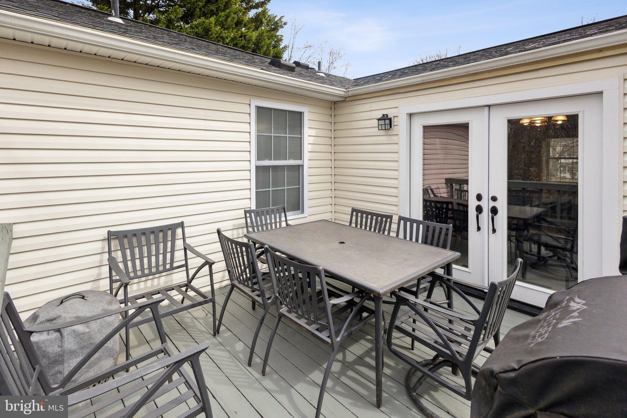 NEWINGTON FOREST - Residential