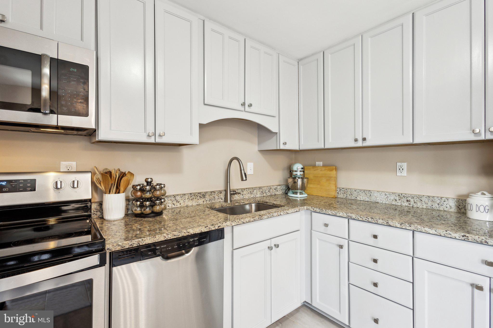 NEWINGTON FOREST - Residential