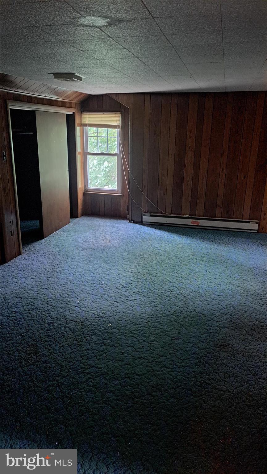 PERRY HALL - Residential