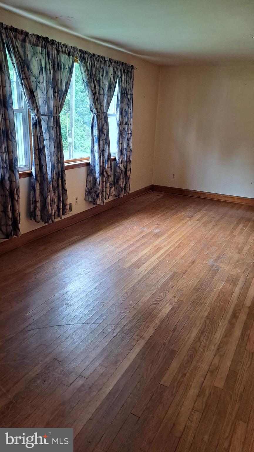 PERRY HALL - Residential