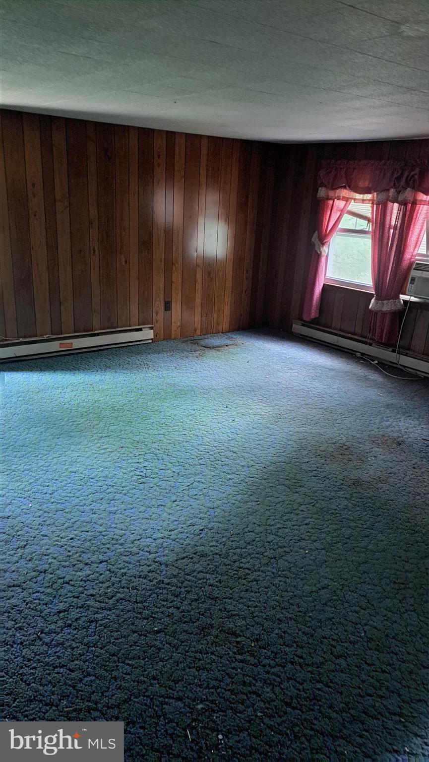 PERRY HALL - Residential