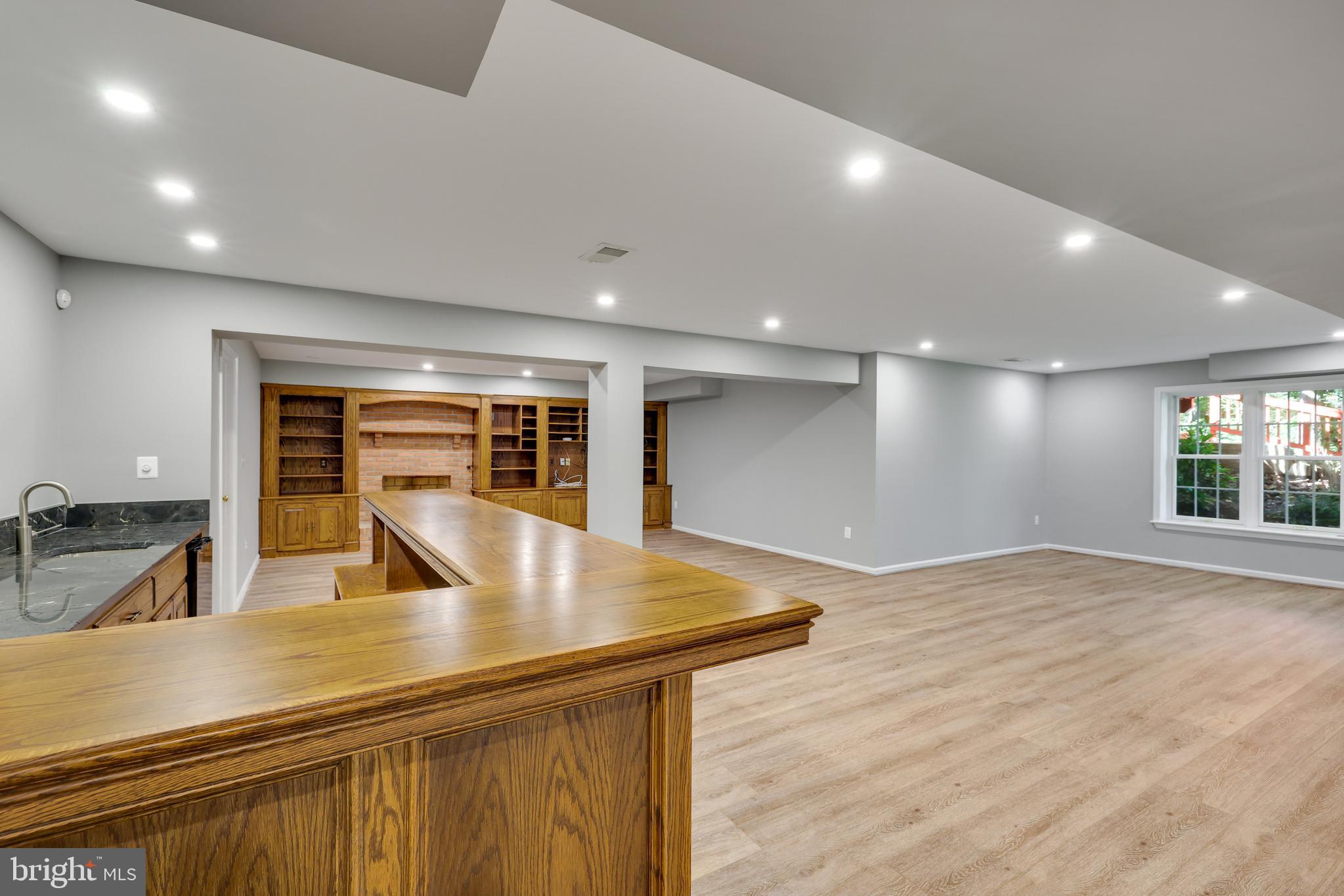 WOLFTRAP MEADOWS - Residential