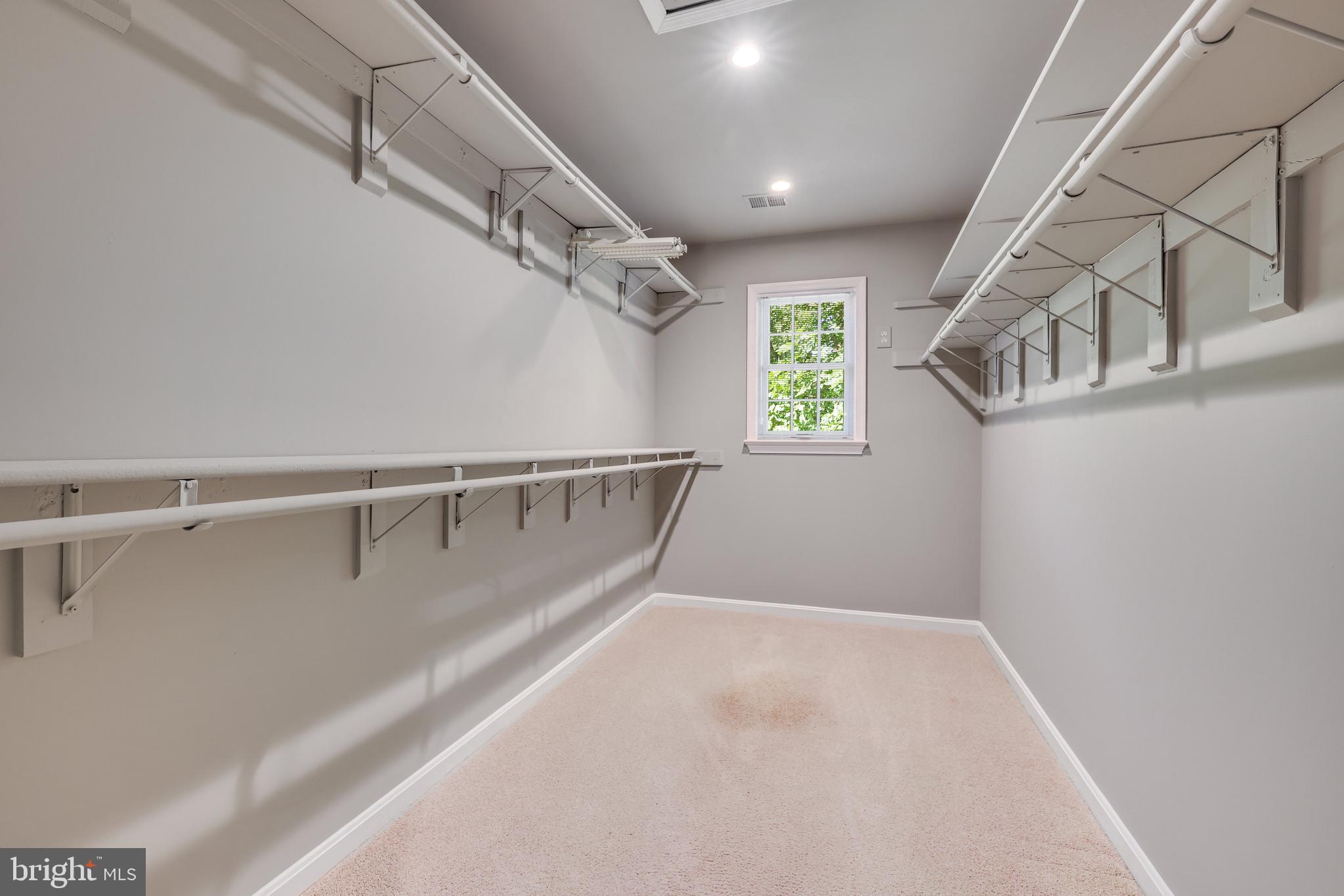 WOLFTRAP MEADOWS - Residential