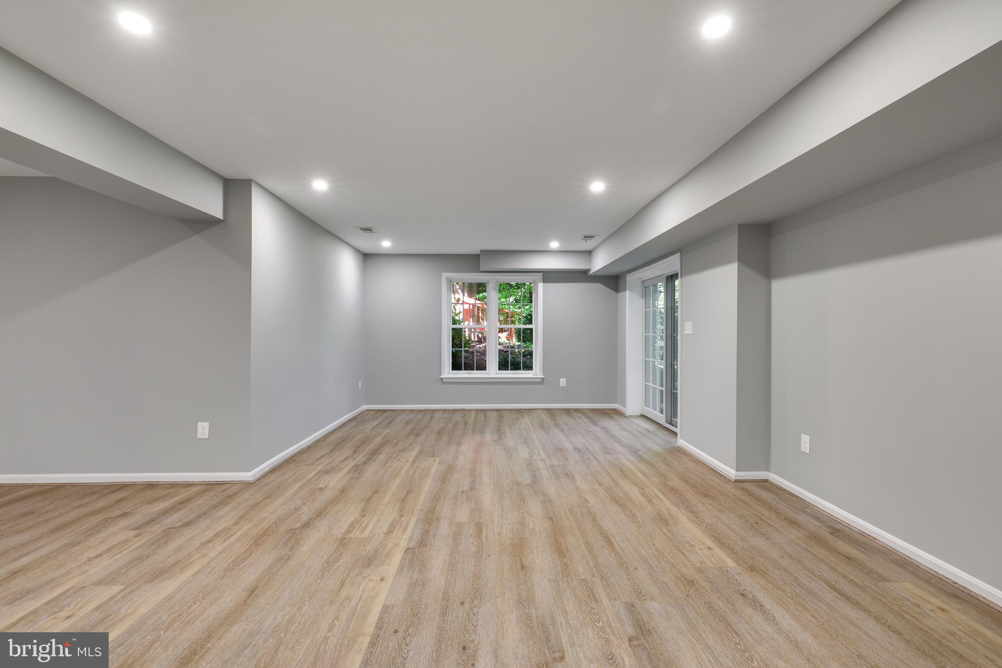 WOLFTRAP MEADOWS - Residential