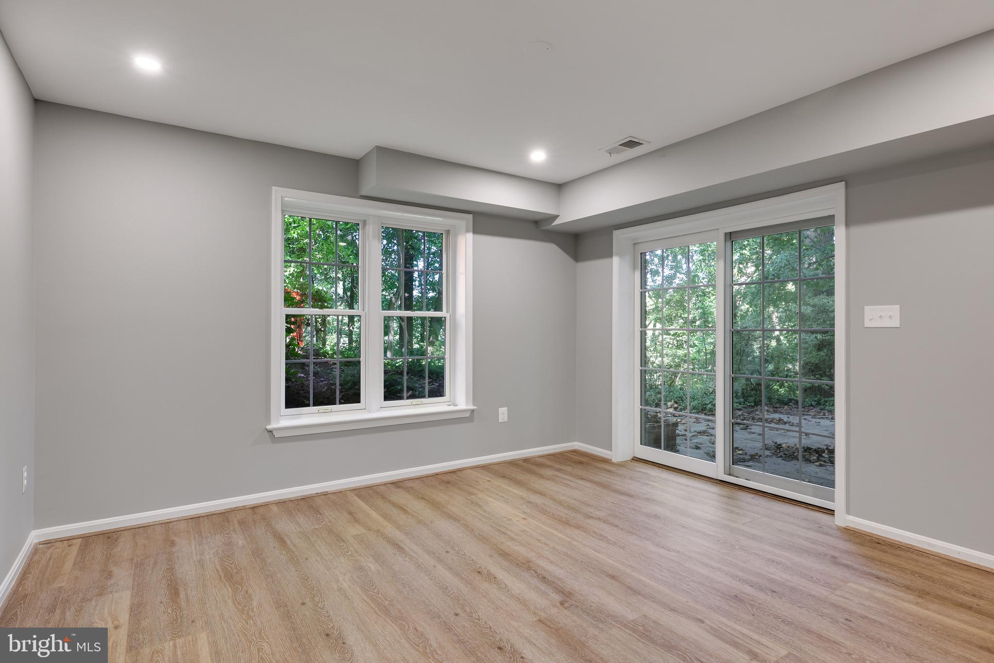 WOLFTRAP MEADOWS - Residential