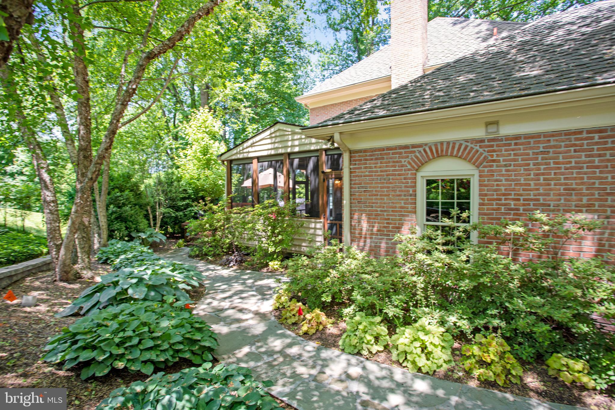 WOLFTRAP MEADOWS - Residential