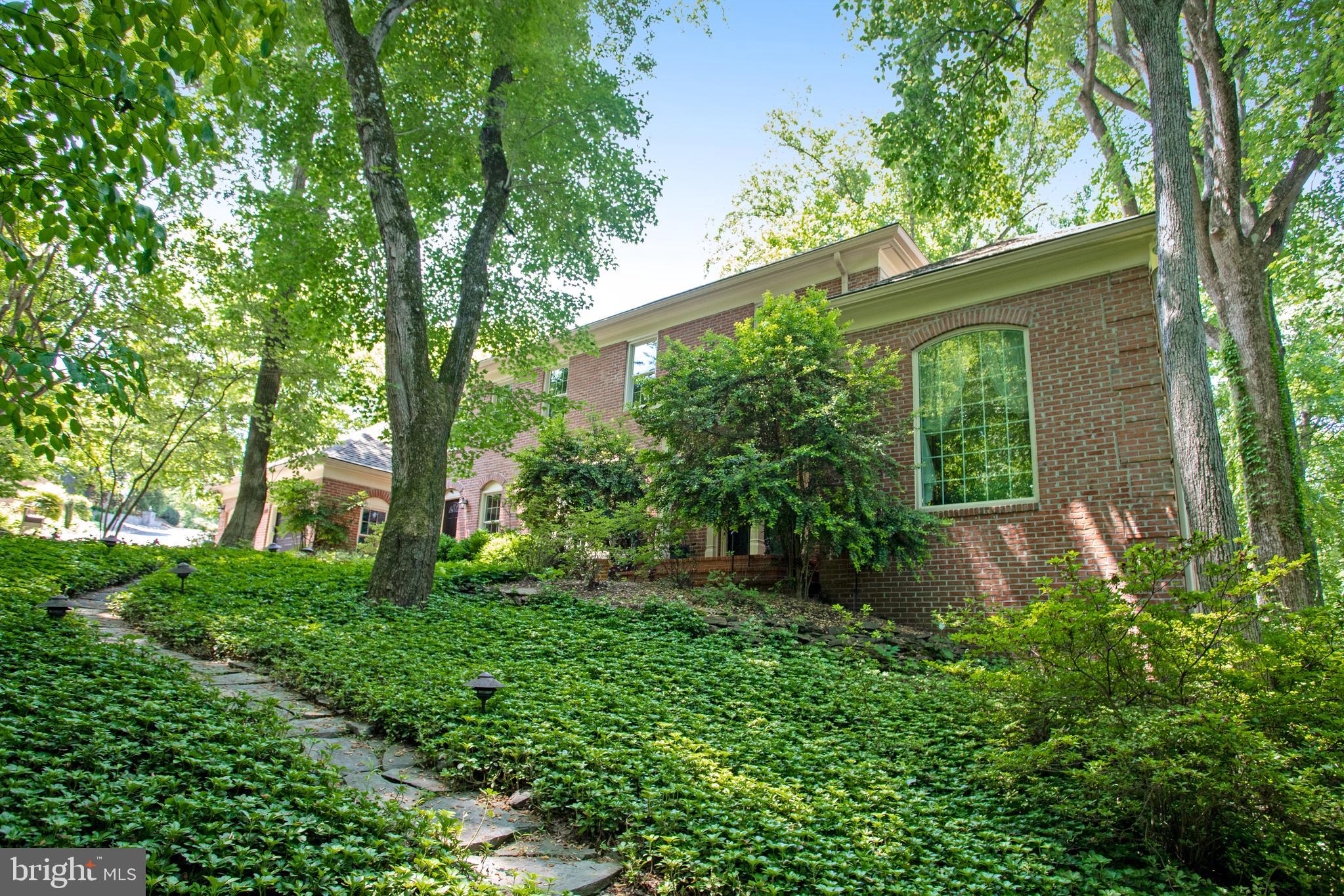 WOLFTRAP MEADOWS - Residential