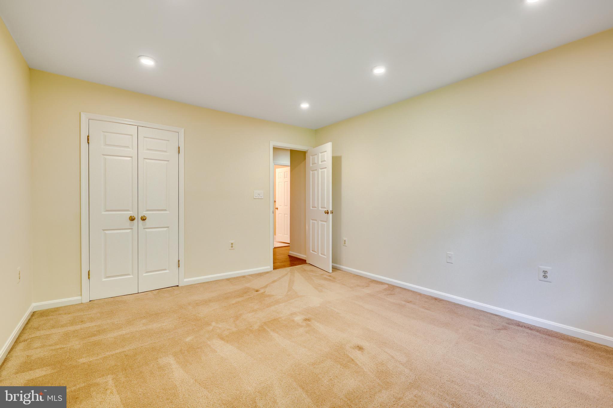 WOLFTRAP MEADOWS - Residential