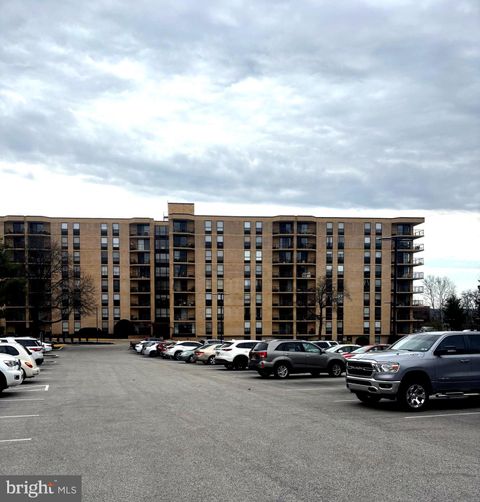 Condo For Sale - 666 W Germantown Pike #2321<br/> Montgomery County, PLYMOUTH MEETING, PA 19462
