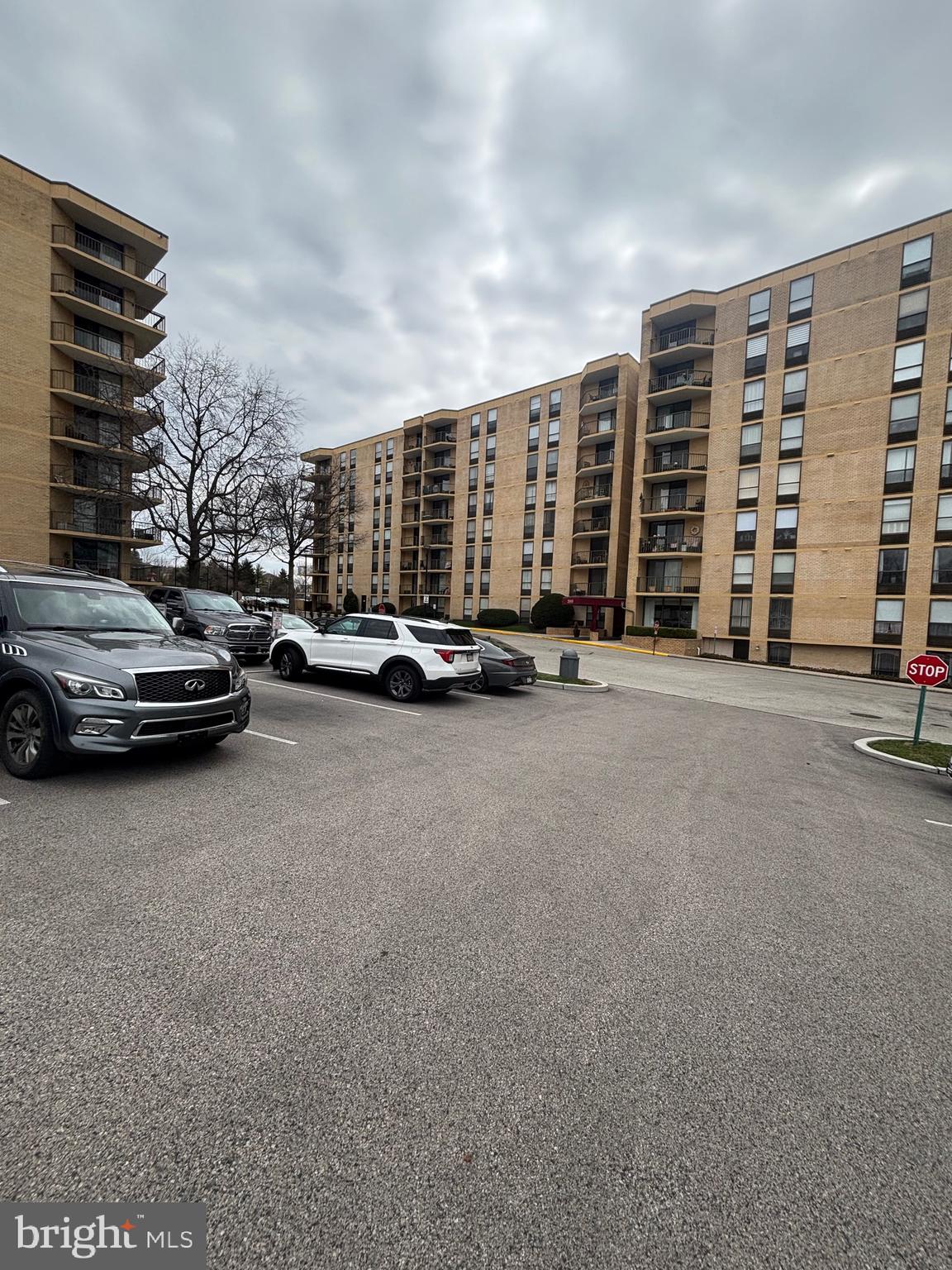 666 W GERMANTOWN PIKE 2321