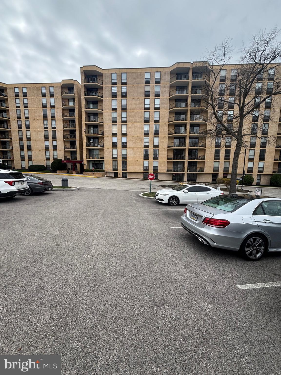 666 W GERMANTOWN PIKE 2321