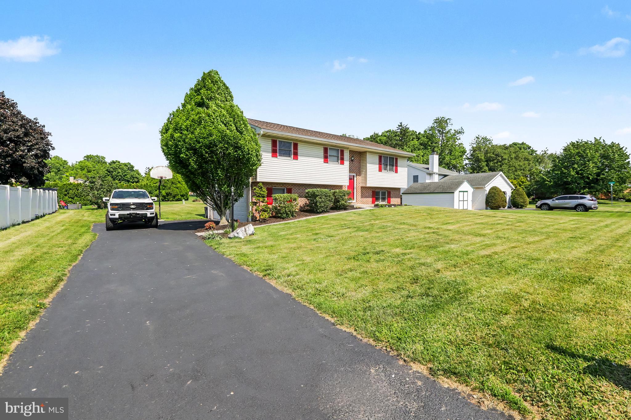 212 BRUNSWICK LANE