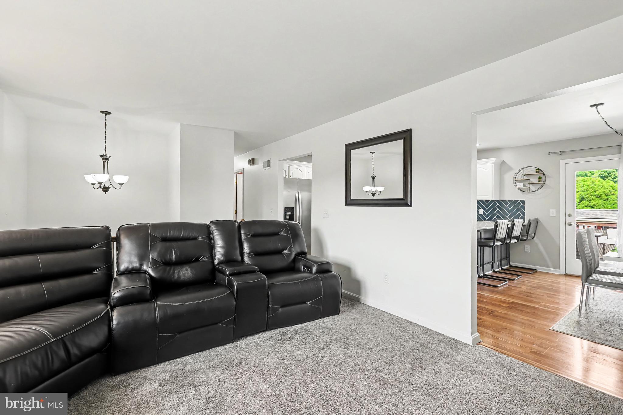 212 BRUNSWICK LANE