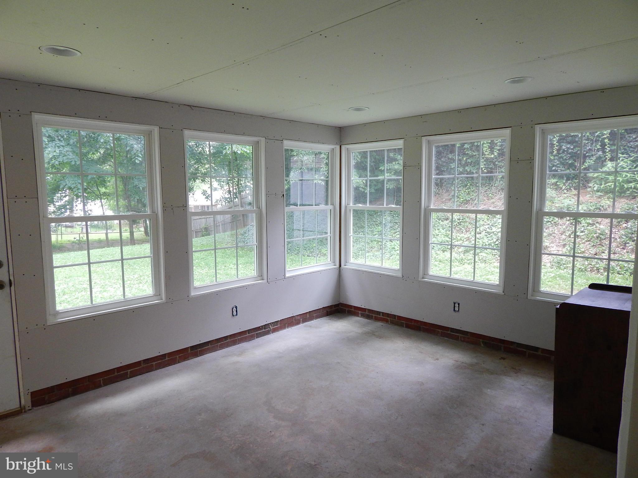 DALE CITY - Residential