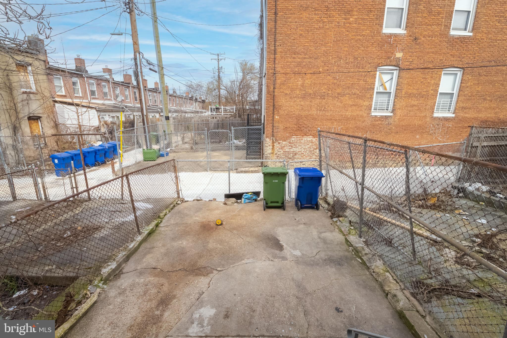 BROADWAY EAST - Residential