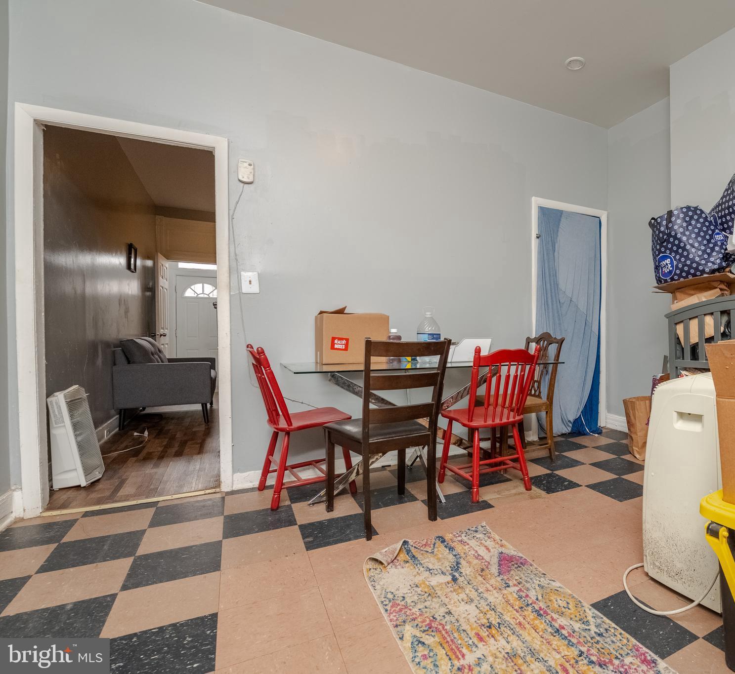 BROADWAY EAST - Residential
