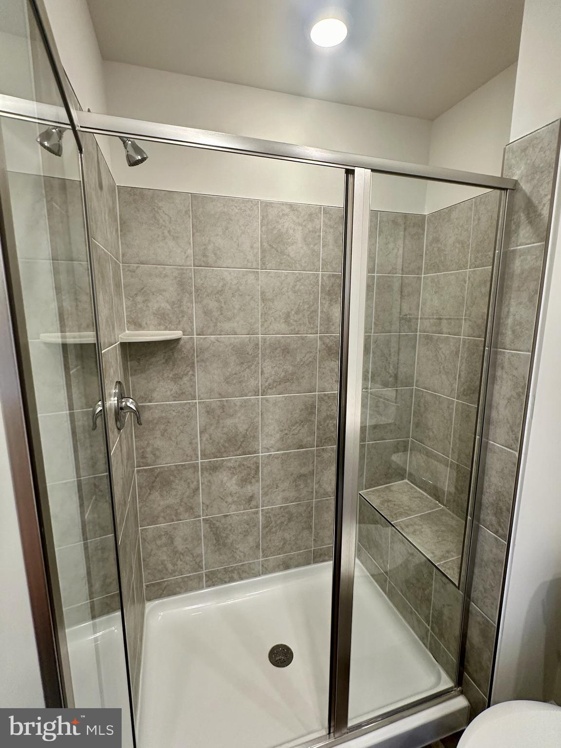 SHENANDOAH SPRINGS - Residential Lease