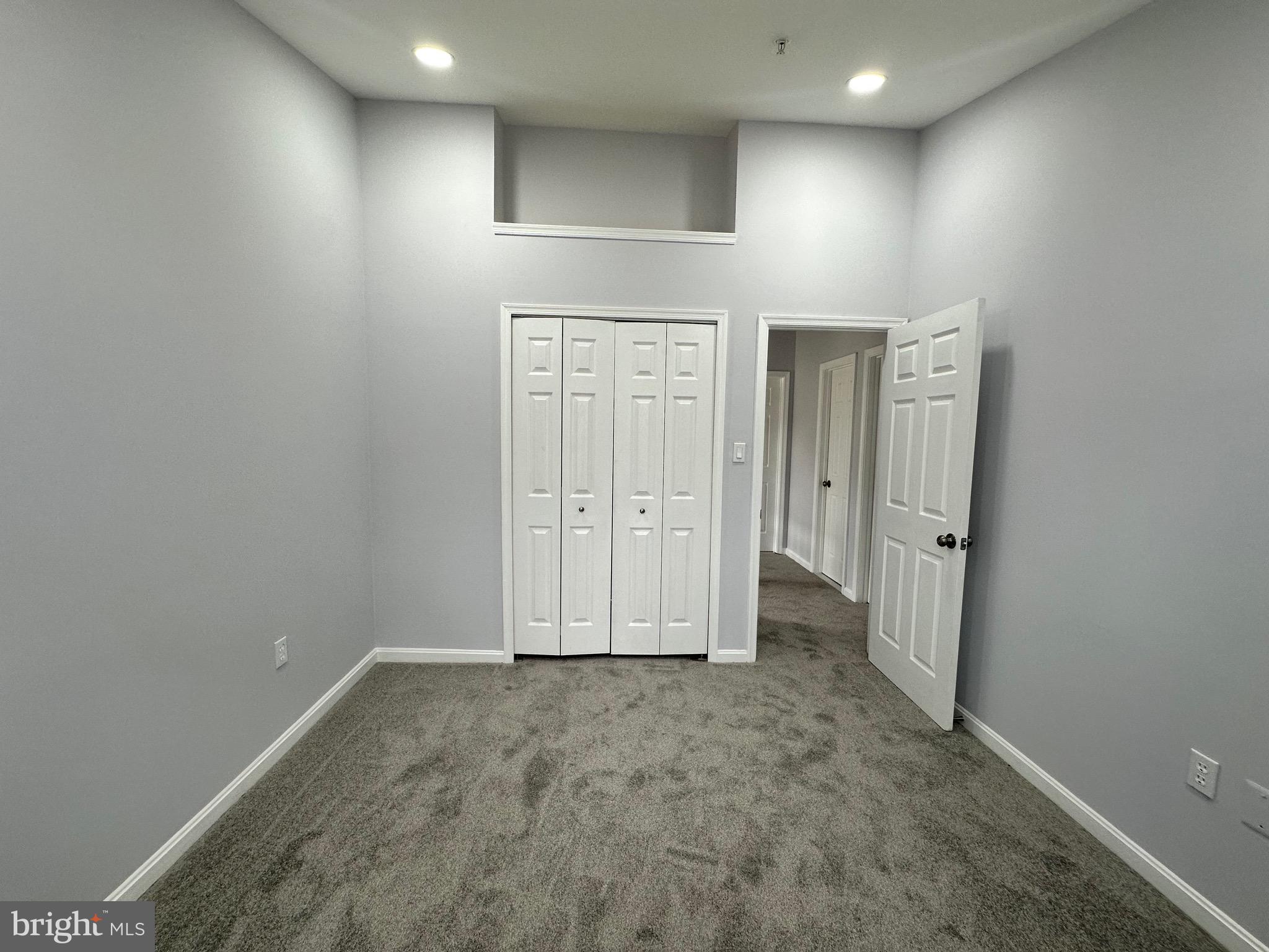 NORTHRIDGE - Residential