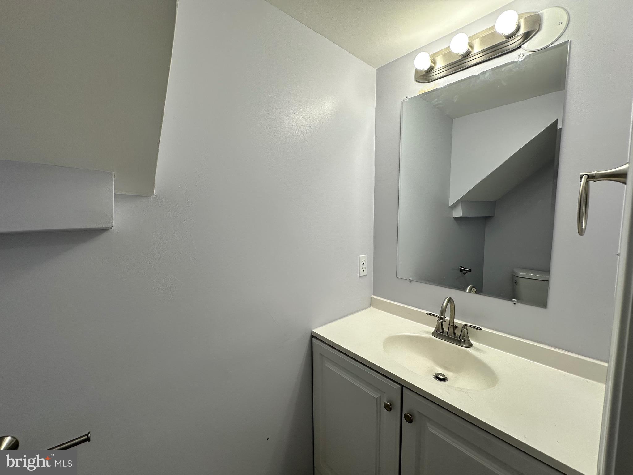 NORTHRIDGE - Residential