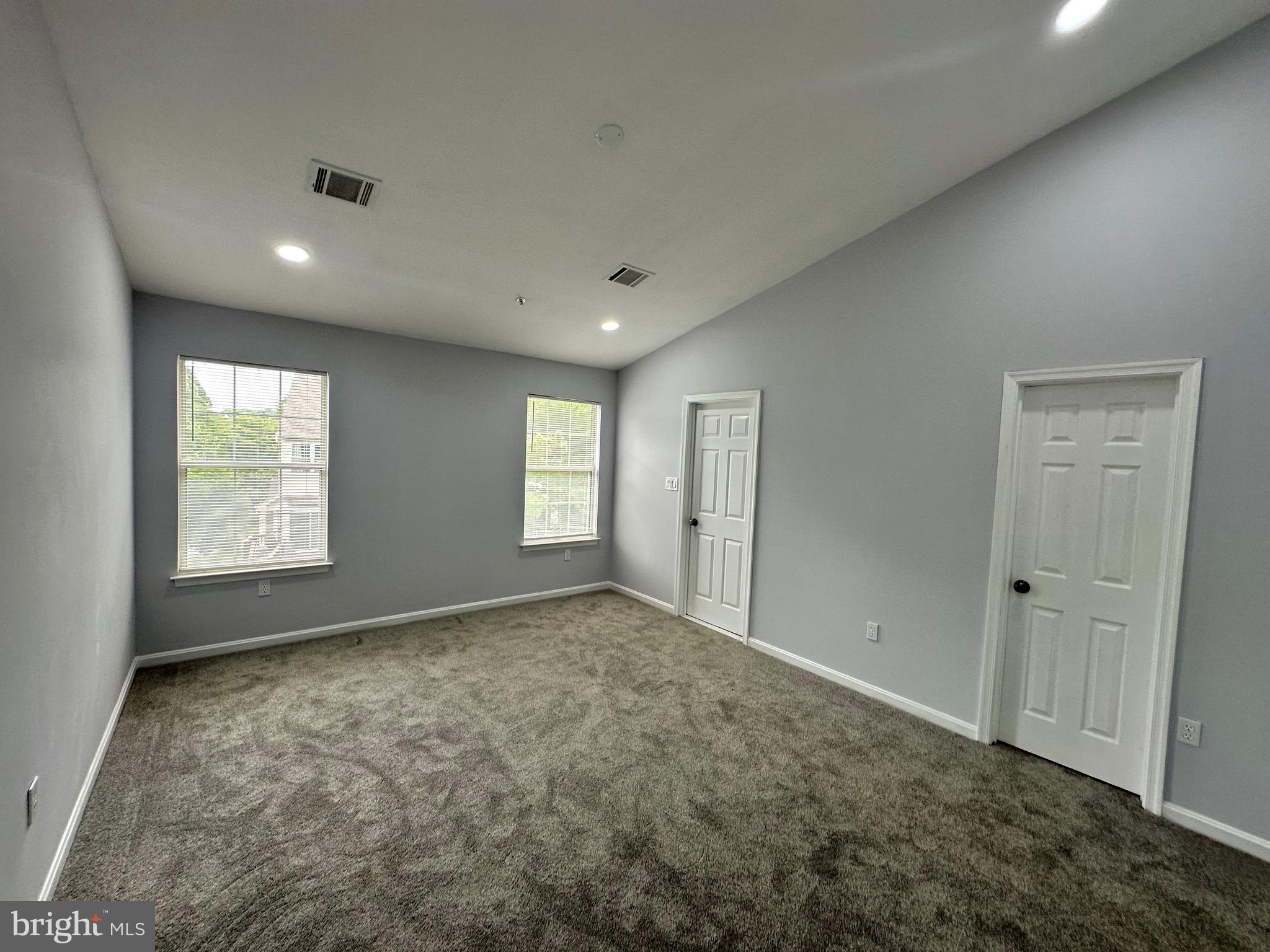 NORTHRIDGE - Residential