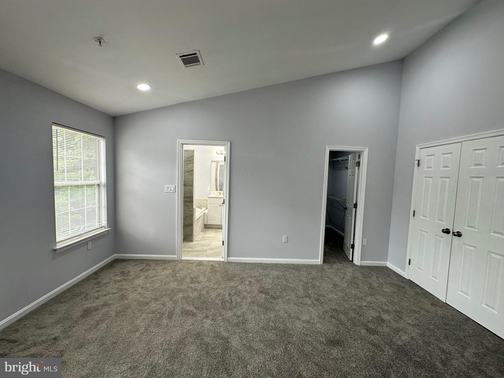 NORTHRIDGE - Residential