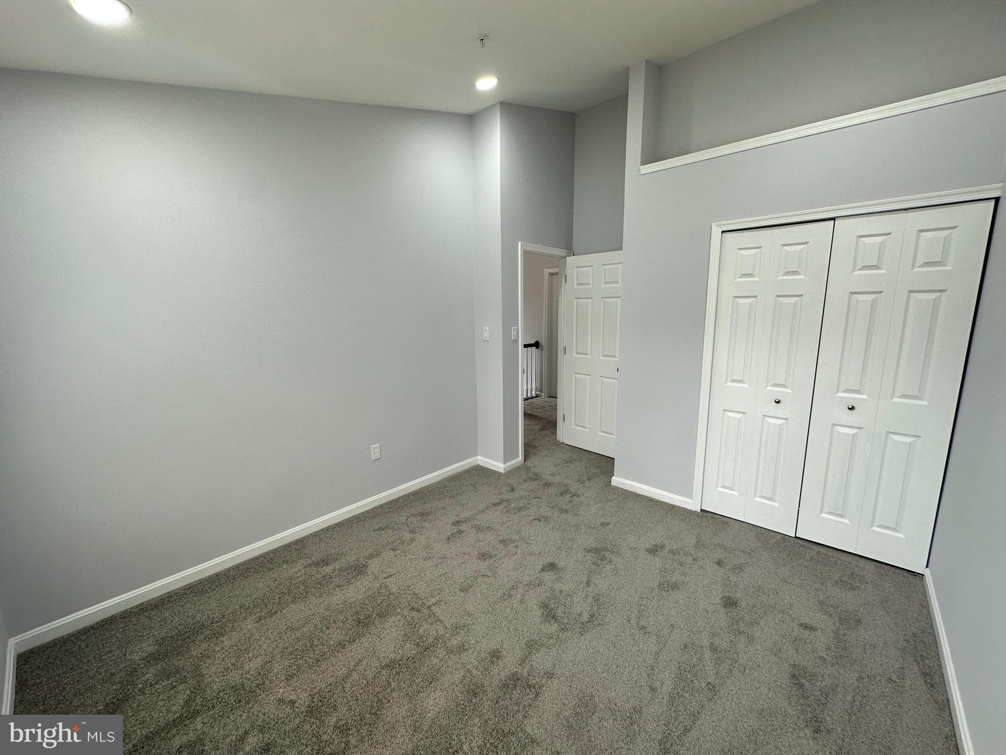 NORTHRIDGE - Residential