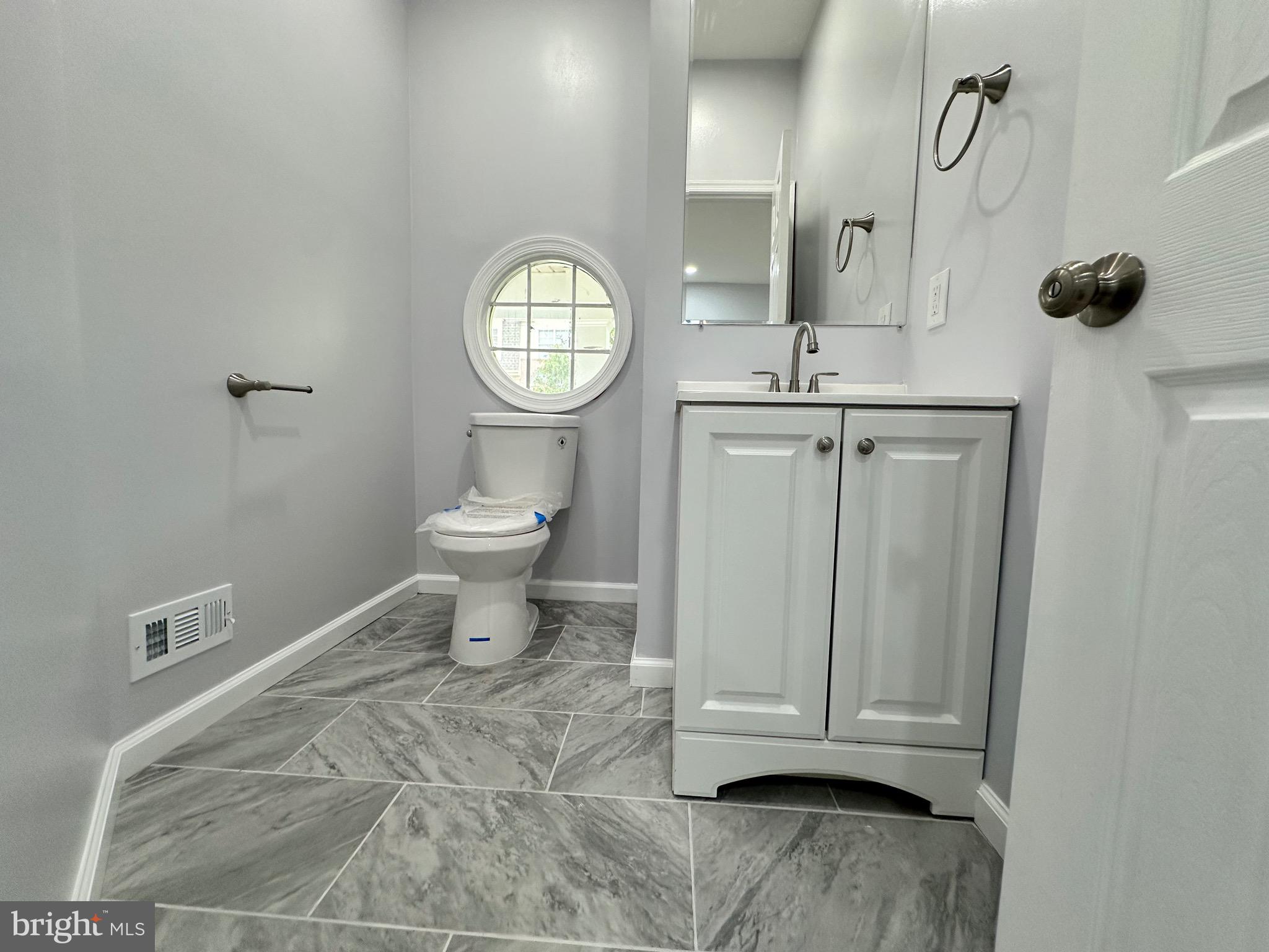 NORTHRIDGE - Residential