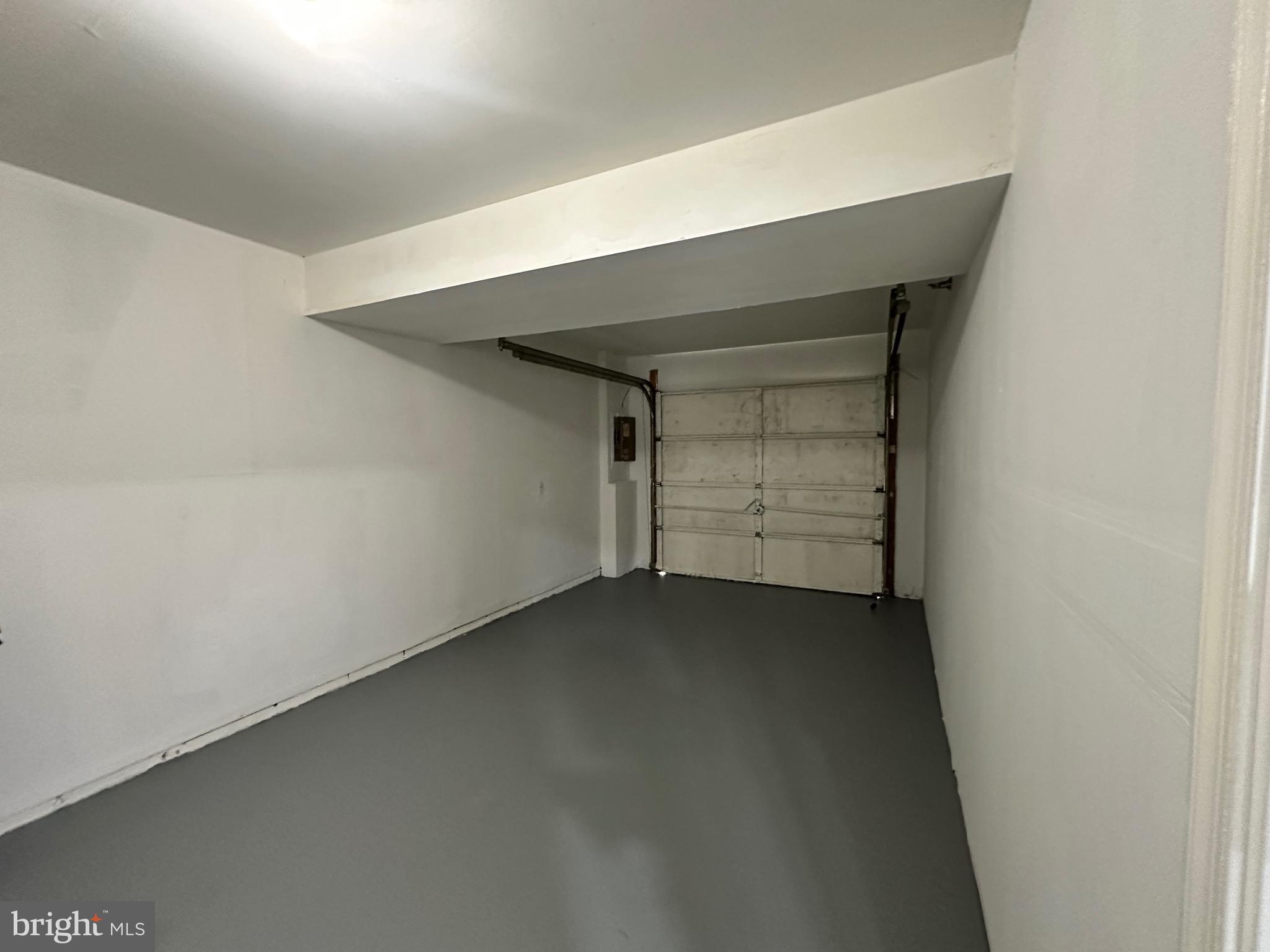 NORTHRIDGE - Residential