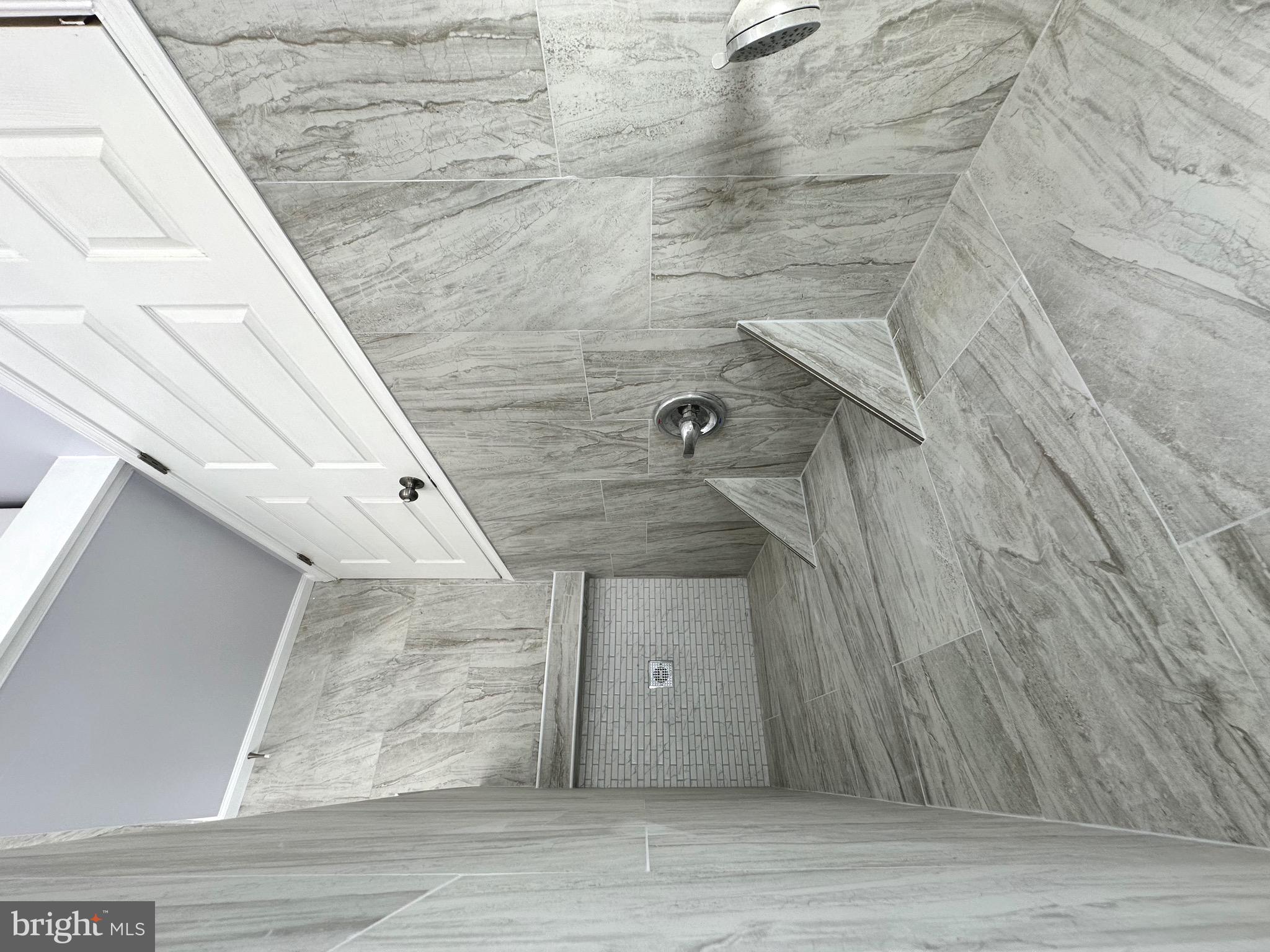 NORTHRIDGE - Residential