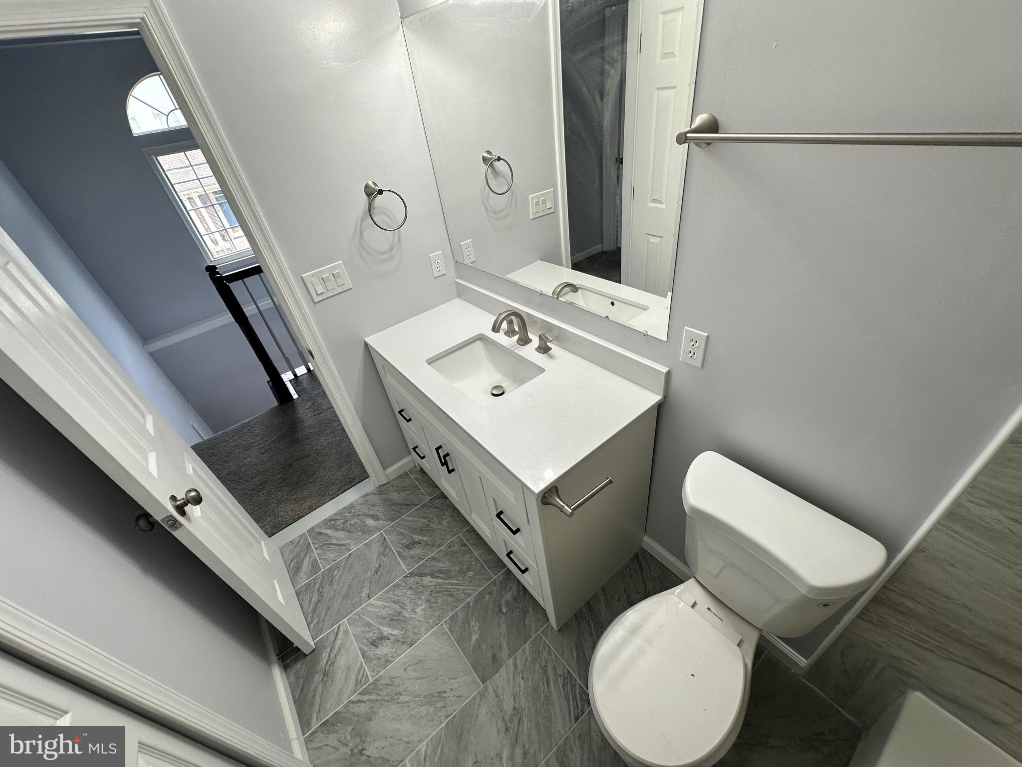 NORTHRIDGE - Residential