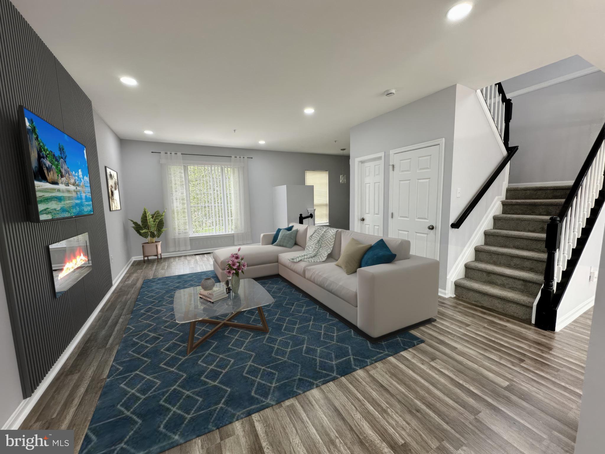 NORTHRIDGE - Residential