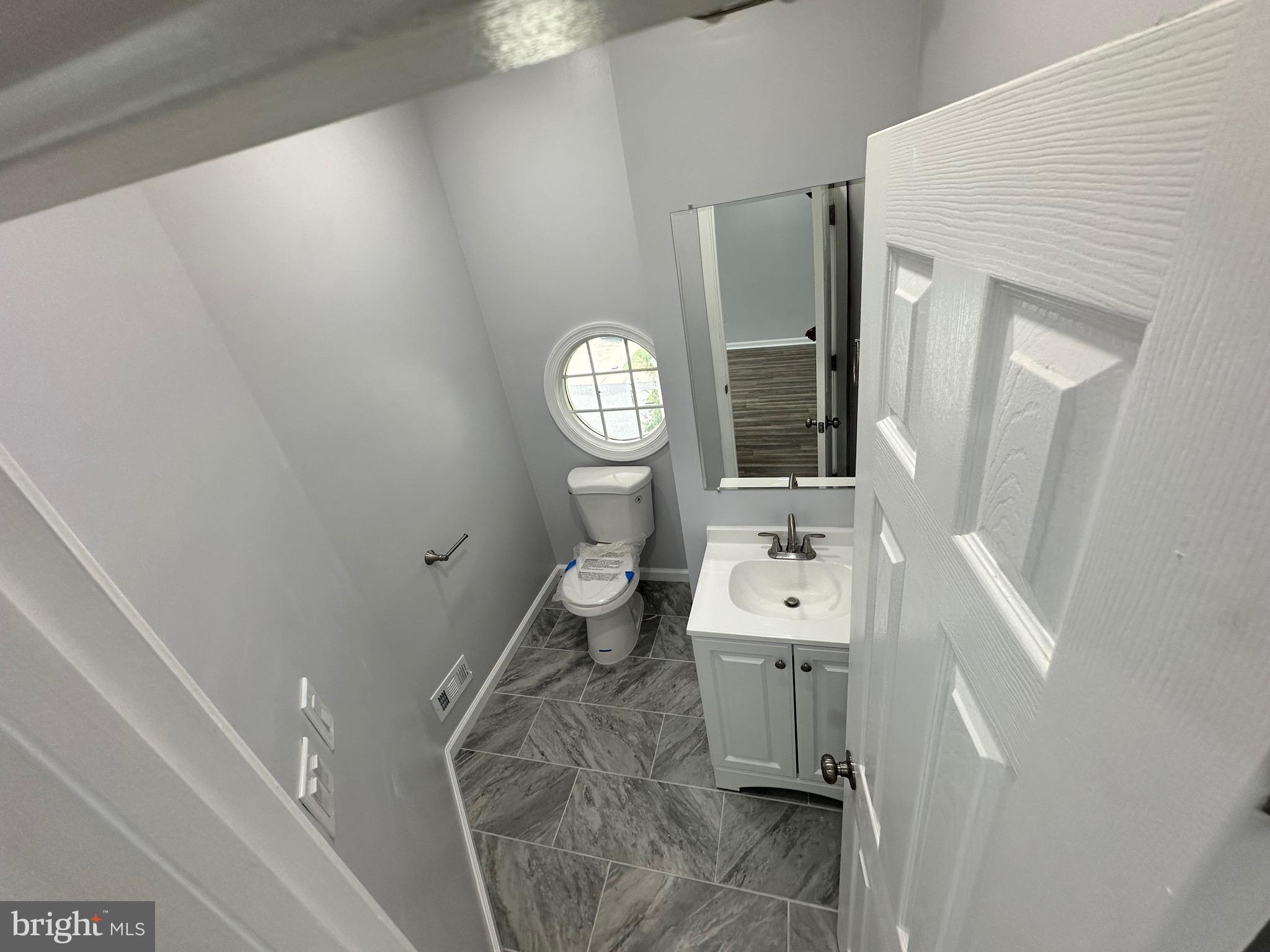 NORTHRIDGE - Residential