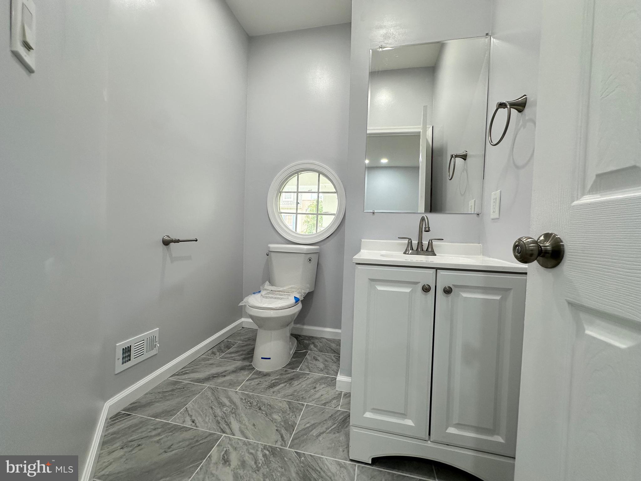 NORTHRIDGE - Residential